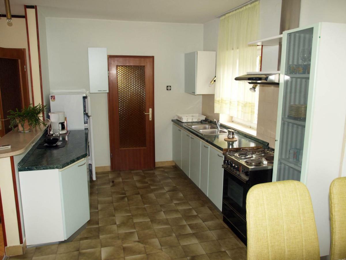 Apartman Marija II Омишаль Экстерьер фото